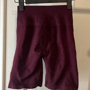 Alphalete Amplify Biker Shorts XS